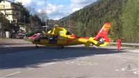 Elisoccorso Dauphin As 365n3 - Il Veivolo È Atterrato Sulla Sp83 All'altezza Di Montagnaga